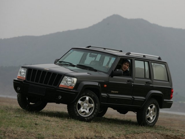 Jeep 2500